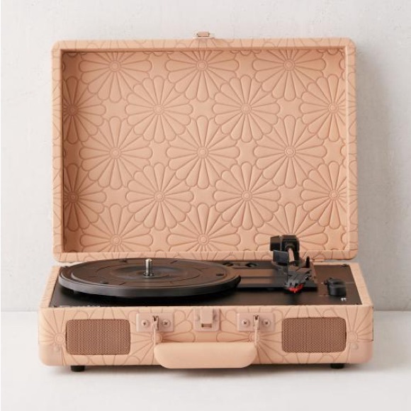 Urban Outfitters Limited Edition Crosley Daisy Cruiser Bluetooth Record Player - Picture 1 of 13